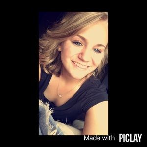 Meet your Posher, Alexis